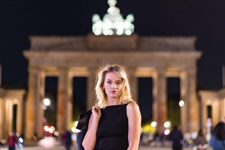Berlin by Night: Private Photoshoot at Illuminated Cityscape - What Reviewers Say