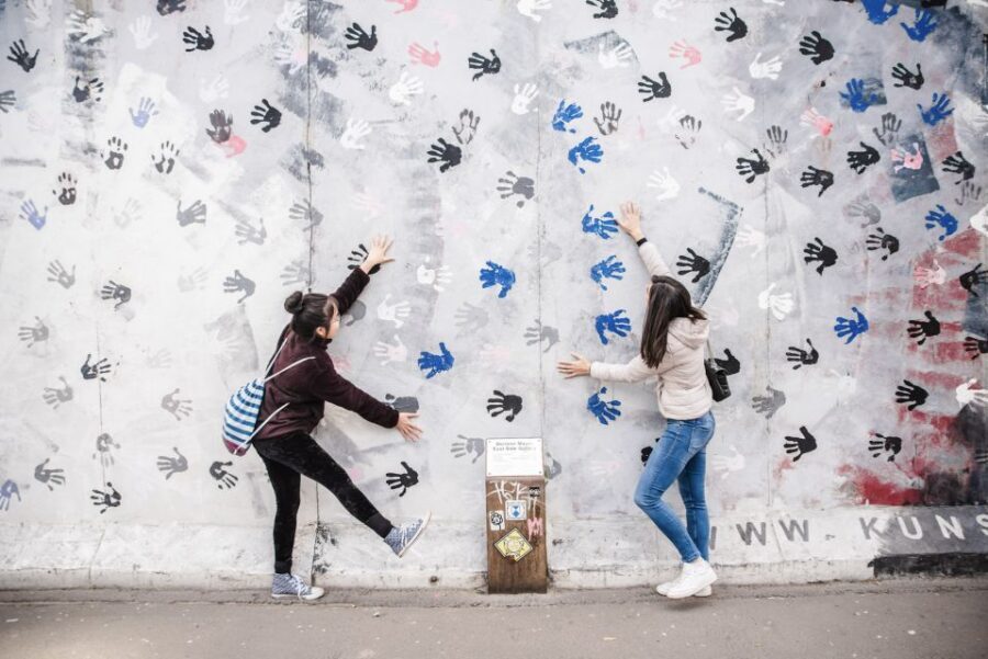 Berlin: City on a Budget Walking Tour with Local - Breaking Down the Itinerary: What You Might Encounter