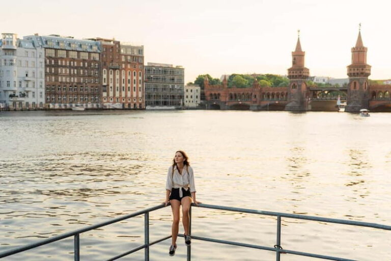 Berlin: East Side Gallery Photoshoot - Who Will Love This Experience?