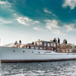 Berlin: Evening Yacht Cruise with Aperitif - An Overview of the Experience