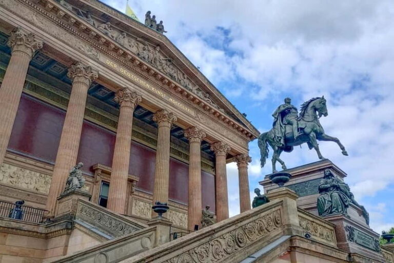 Berlin: Exclusive Private Tour of the Museum Island - Itinerary Breakdown