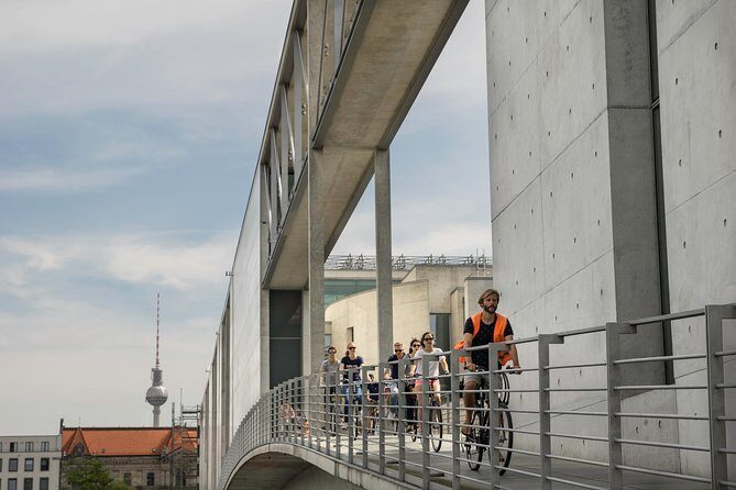 Berlin Highlights Sightseeing Bike Tour in Small Groups - Analyzing the Value & Who Its For