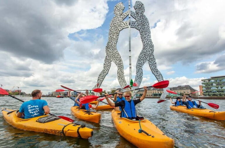 Berlin: Kayaking Tour East - Kreuzberg and Spree river - What You Can Expect at the Beginning