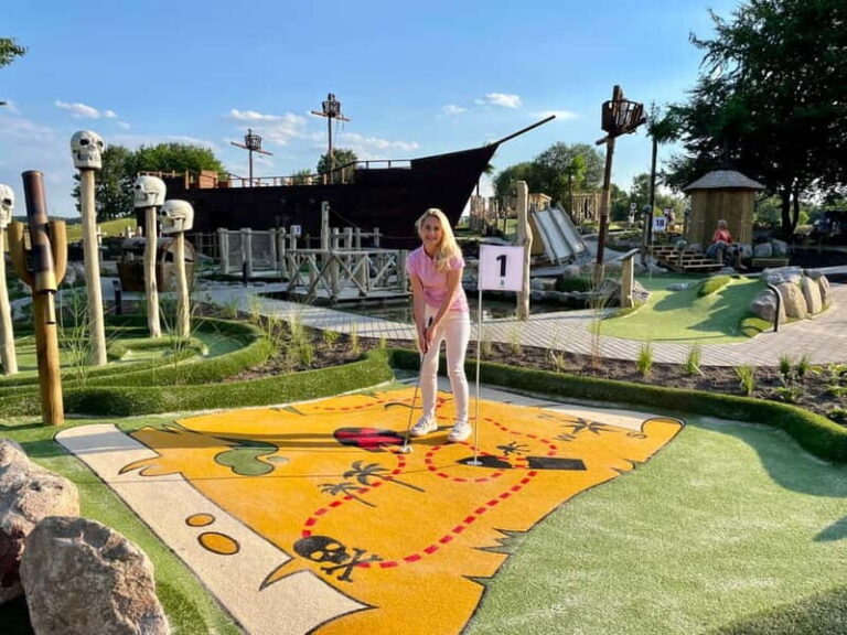 Berlin: Pirate´s Island Adventure Mini Golf Ticket - An In-Depth Look at the Pirate´s Island Adventure Mini Golf