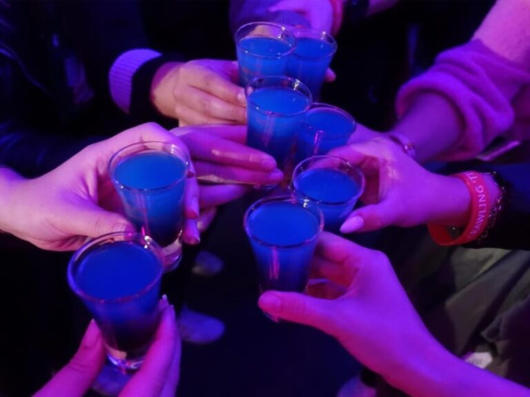 Berlin: Private pub crawl with insider-guide & free shots - What to Expect from the Experience