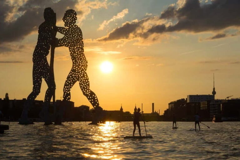 Berlin: SUP Sunset Tour to the Molecule Man - Who Would Love This Tour?