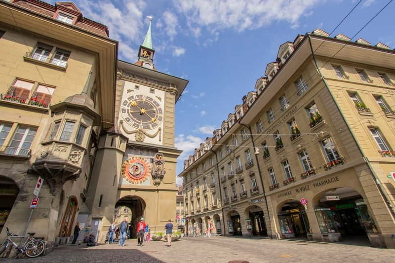 Bern: Private Express Walk with a Local in 60 minutes - Exploring Bern in 60 Minutes: What to Expect