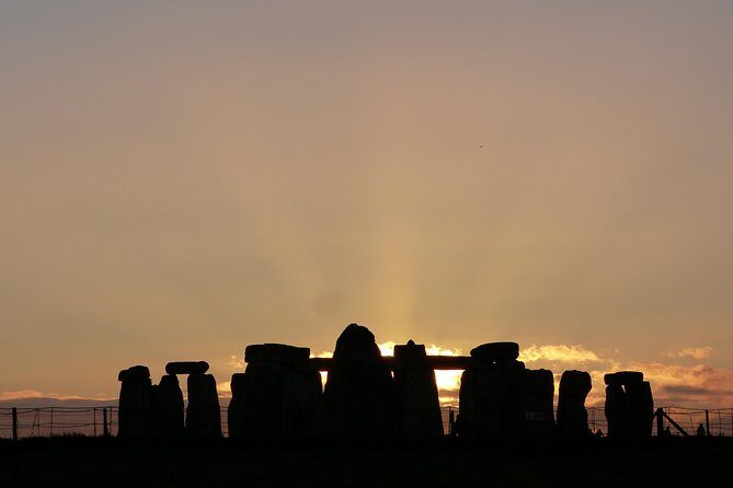Bespoke private tours of Stonehenge and Avebury by car with local guide - Who Is This Tour Best For?