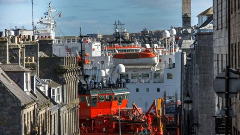 Best of Aberdeen: Private Walking Tour with a Local - The Itinerary: What to Expect