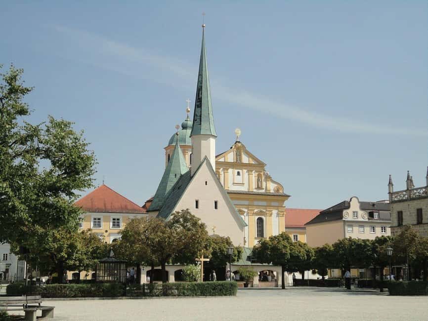 Best of Altötting Walk Tour with a Professional Guide - What to expect during the 75-minute walk
