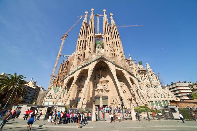 Best of Barcelona Guided Tour with Port or Hotel Pick up - Authentic Insights from Reviews
