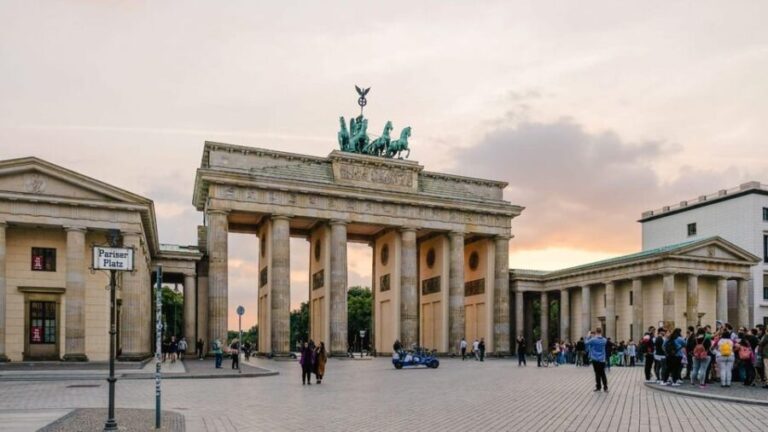 Best of Berlin: Private Walking Tour with a Local - What to Expect from the Tour