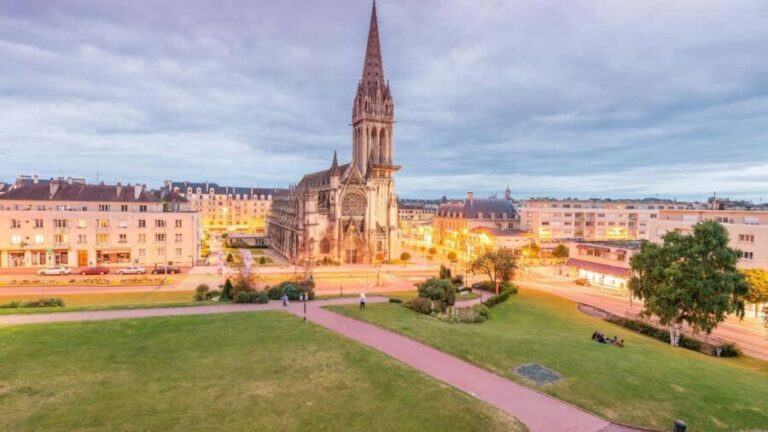 Best of Caen: Private Walking Tour with a Local - The Realities from Reviews