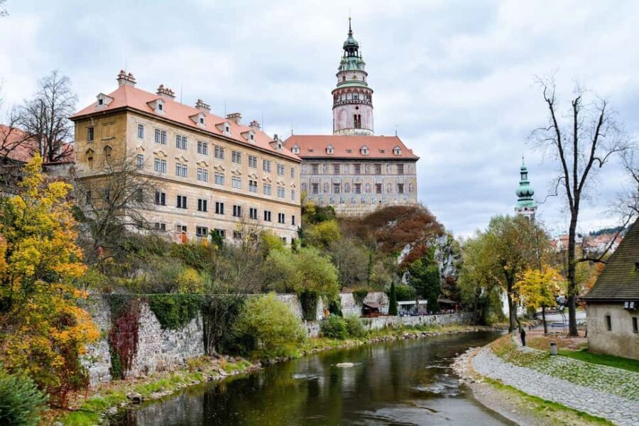 Best of Cesky Krumlov Walk Tour with a Professional Guide - What’s Included and Not