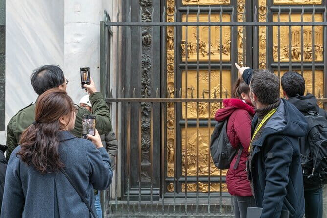 Best Of Florence: 2.5 hours Audio Guided Walking Tour with Host - Authentic Insights from Reviewers