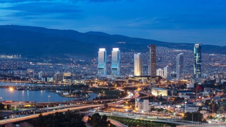 Best of Izmir: Private Walking Tour with a Local - The Value of a Private, Custom-Tailored Experience