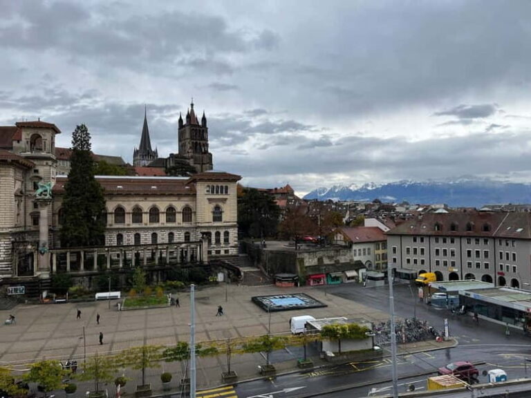 Best of Lausanne : Guided tour with a local guide - FAQs