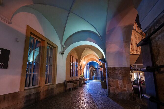 Best views of Prague by night - Price and Value