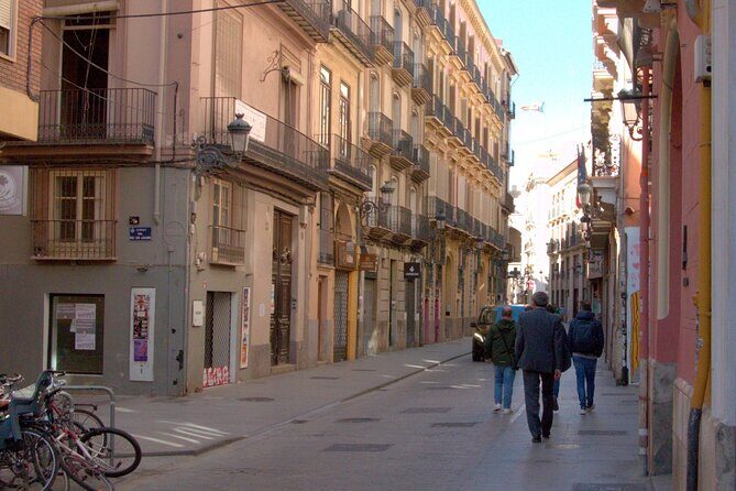 Between Two Gates: A Self-Guided Audio Tour in Valencia - Practical Aspects and Value