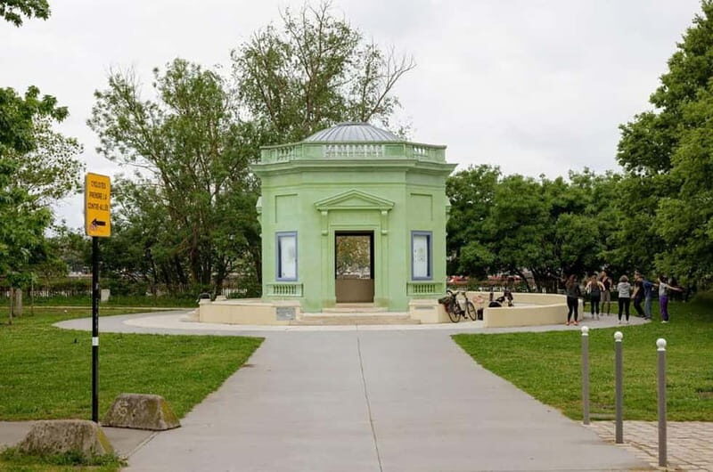 Beyond the Beaten Path: Explore Bordeauxs Right Bank - What Makes This Tour Stand Out?