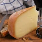 Biarritz: Culture and Food Walking Guided Tour - The Itinerary in Detail