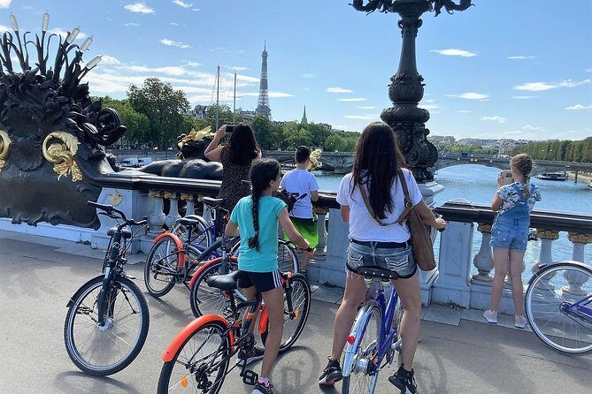 Bike Paris treasures with a live guide - Families & Friends - What the Reviews Say