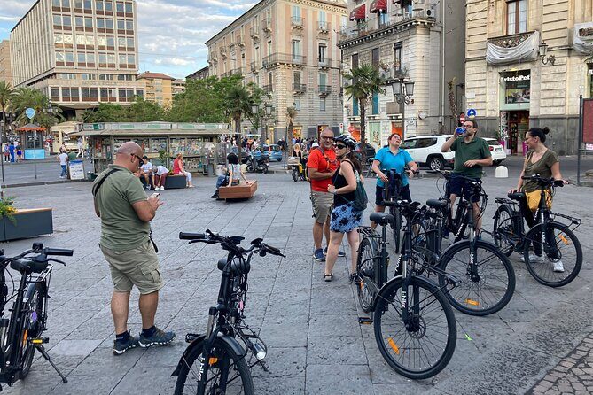 Bike tour of Catania by e-bike - Who will love this tour?