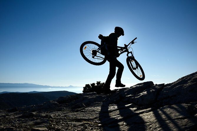 Biking Vidova - Skrip & museum of olive oil - Splitska - Postira - Analyzing the Tour’s Value