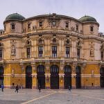 Bilbao: Classic & Modern Guided Walking Tour with Pintxos - The Pros and Cons