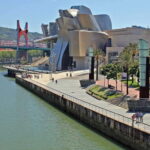 Bilbao: Guggenheim VIP Experience. Small Group. Expert Guide - Practical Tips for Your Visit