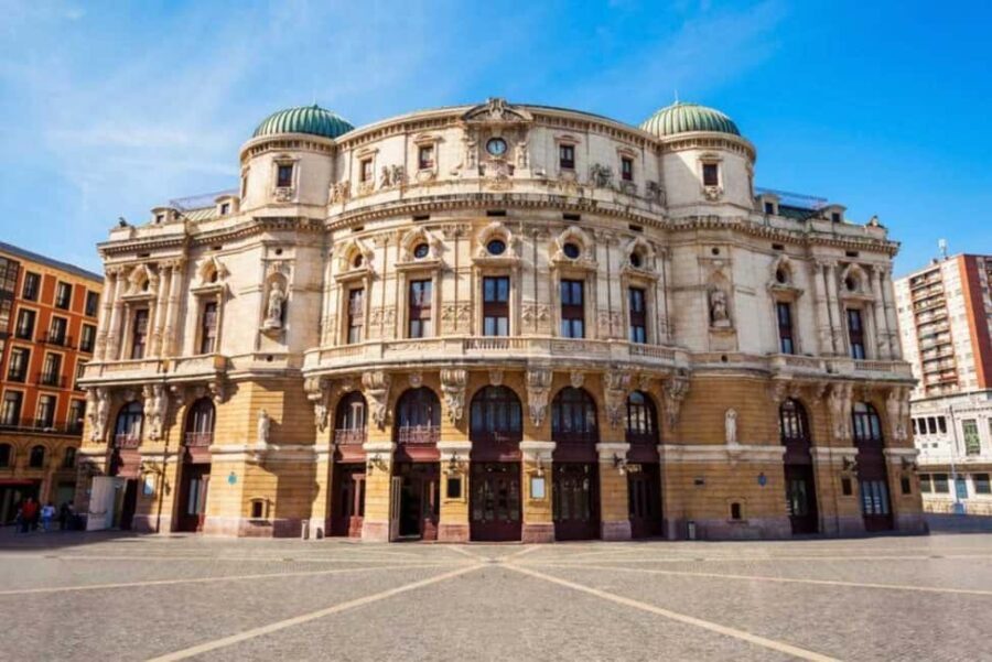 Bilbao Historical Tour in small group - Value and Experience: Is It Worth It?