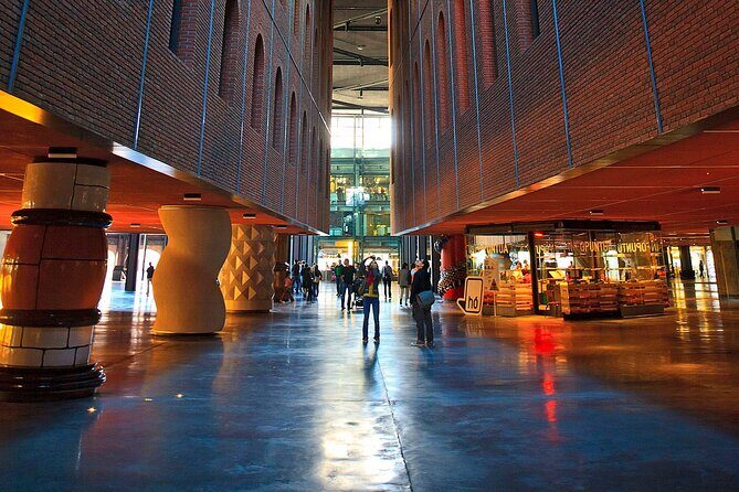 Bilbao Night Tour - Who Should Book This Tour?