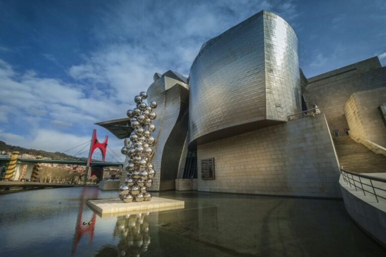 Bilbao - Private Historic walking tour - What’s Included and What’s Not