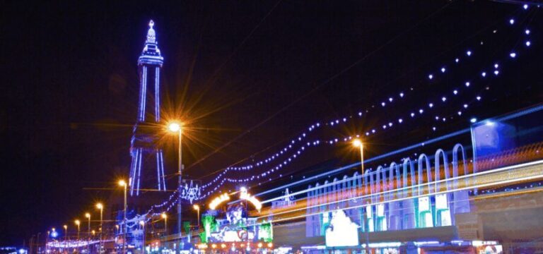 Blackpool Christmas Lights Walking Tour with an App - What to Expect on the Tour