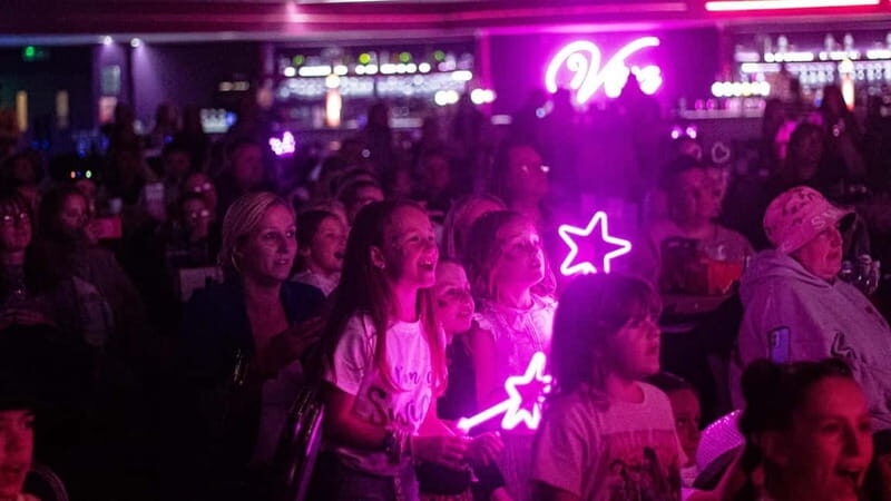 Blackpool: Elf Pop Dreams Christmas Cracker Live Family Show - Location & Practical Details