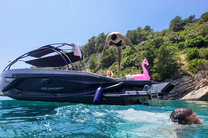 Blue Cave & Hvar, 5 Islands Speedboat with Luxury Seats in Shade - Who is This Tour Best For?