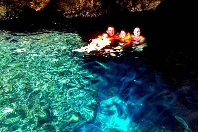Blue Cave & Hvar : Five Islands Private Speedboat tour - The Sum Up