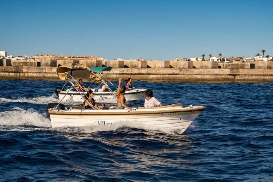Boat rental in Menorca with no license required. - Exploring Menorca’s Coast in Your Own Time