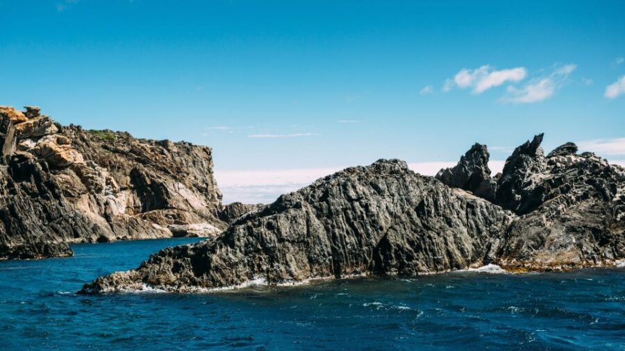 Boat through Cap de Creus and Port Lligat + Visit Cadaqués - Evaluating the Value