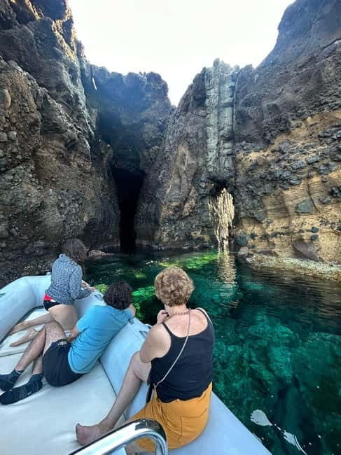 Boat Tour: Island hopping by dinghy with cave visits and snorkeling - A Closer Look at the Itinerary