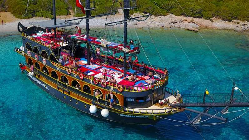 Bodrum: Pirate Boat Trip with Lunch - The Lunch Experience