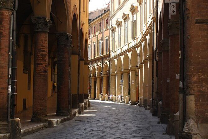Bologna : Private Custom Walking Tour With A Guide (Private Tour) - The Itinerary: What You Can Expect