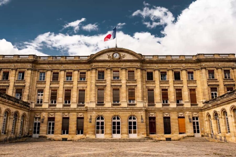 Bordeaux: 2-hour Best Intro Walking Tour with a Local - The Itinerary in Detail