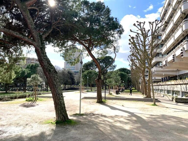 Bordeaux: all about Modernist Architecture! - Iconic Post-War Buildings: Caisse dEpargne & More