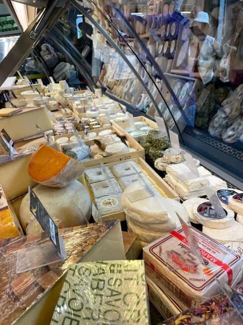 Bordeaux: Morning Market Food Tour - What makes this tour stand out