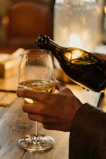 Bordeaux: Private Wine Tasting in an Elegant Home - The Tasting Experience: Step-by-Step