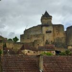 Bordeaux to Dordogne: Castles & Villages Private Tour - The Cliffs and Castles of Dordogne