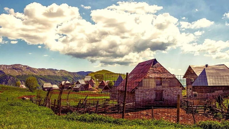 Bosnia's Nomad Havens: Lukomir & Umoljani - Practical Details and Value