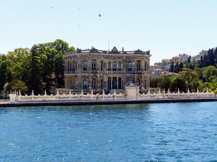 BOSPHORUS BUS & BOAT - Is it Good Value? Analyzing the Price