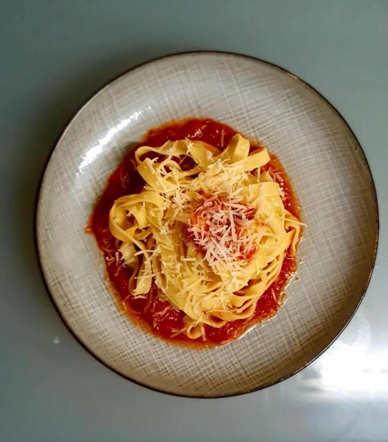 Braga: Italian Cooking Class with a French expat - Who should consider this experience?